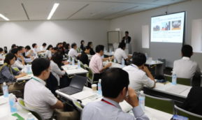 2018年度第1回神戸市アフリカビジネスセミナーに福岡副学長が登壇しました。
