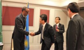 カガメ・ルワンダ共和国大統領が本学の取り組みを高く評価